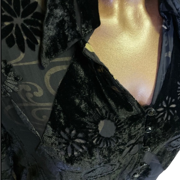 Jones New York Silk/Velour Blouse - Picture 8 of 10